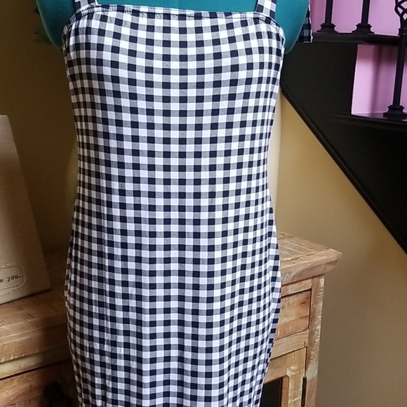 NWOT Pretty Little Thing Checkboard Dress - SZ 10 - Picture 3 of 9